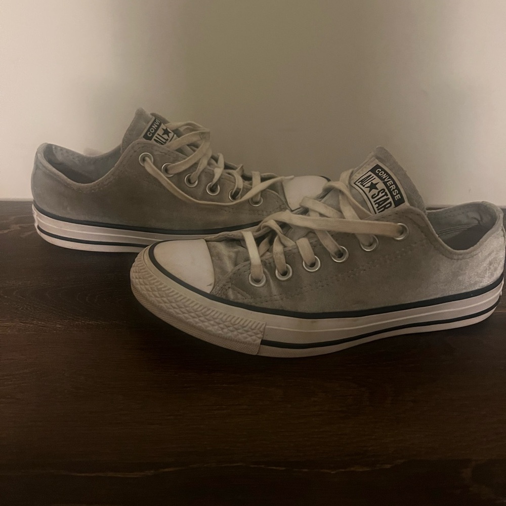 Converse All Star Classic Gray Suede Women’s Sneakers size 7